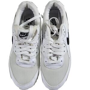 Nike Air Max 90 sneakers in a white and black colorway men size 8
